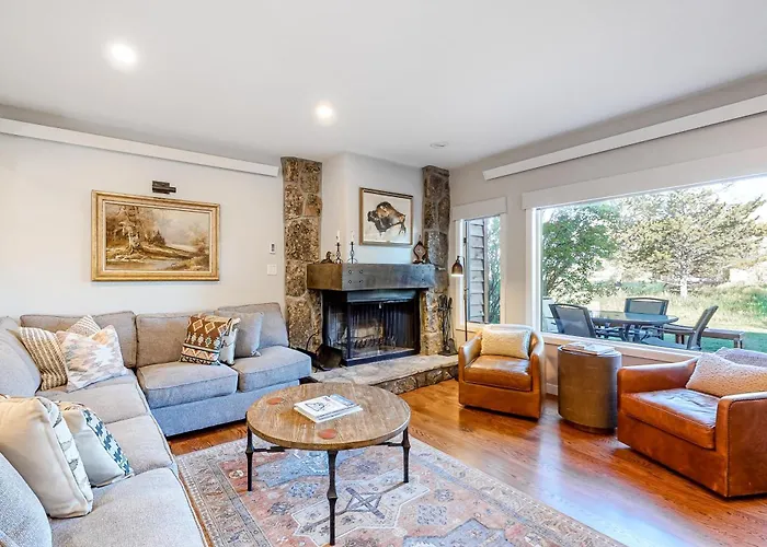 Glacier E Apartment *