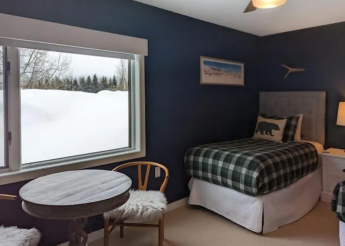 Glacier E Apartment *
